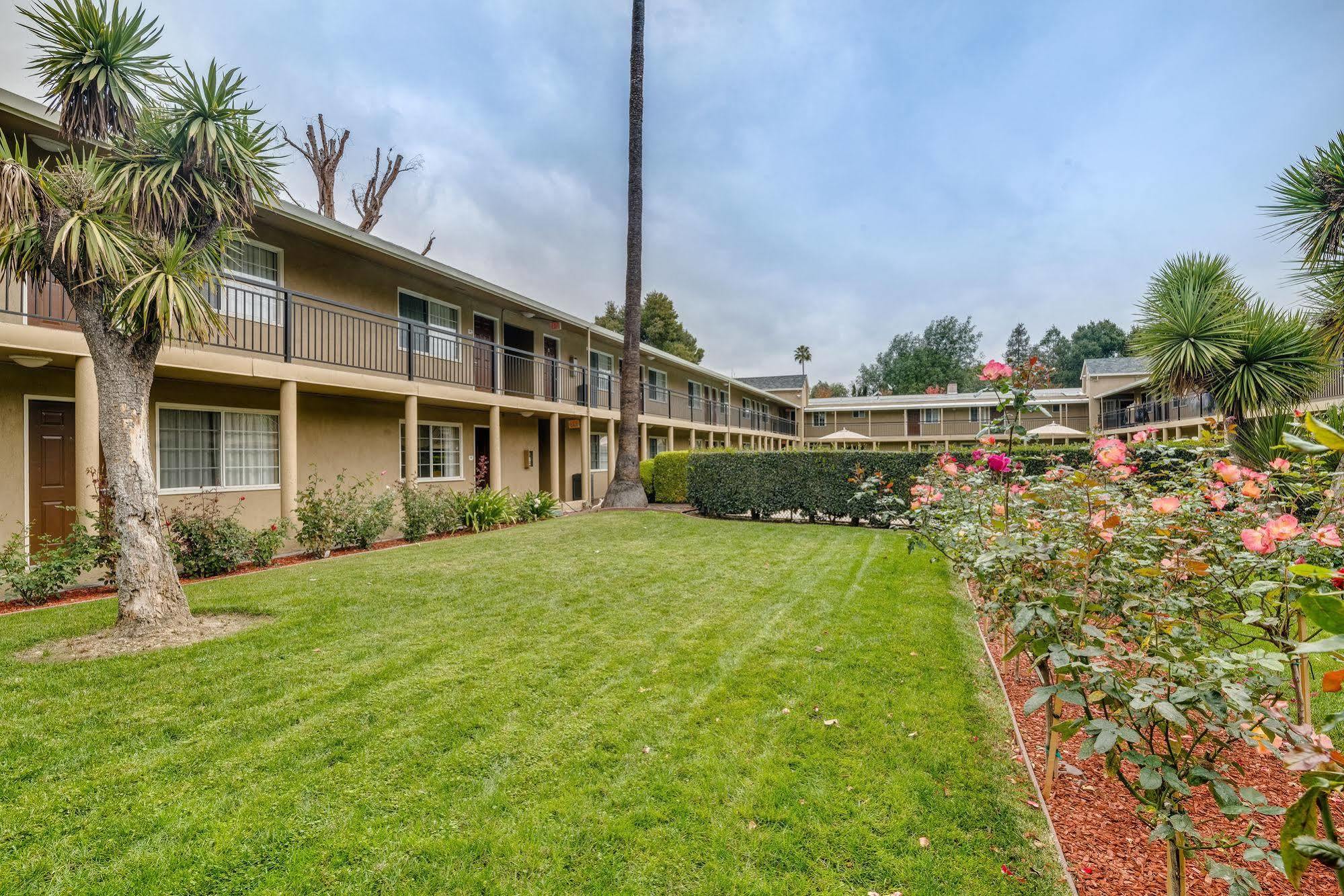 Rose Garden Inn - San Jose Airport Bagian luar foto